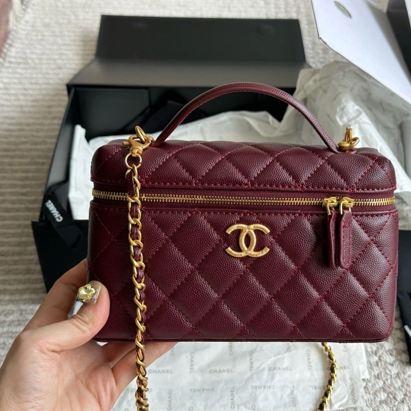Scored the viral LP Box Bag! Feeling super lucky~box