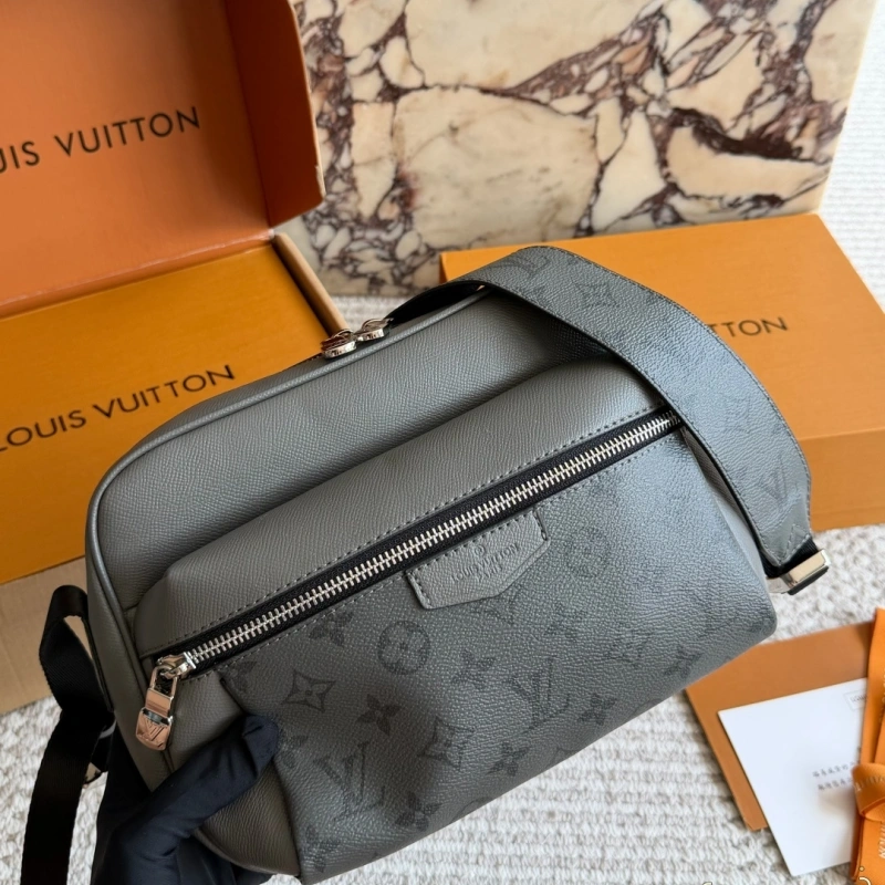 Men’s messenger bag, a must-have for commuting-box