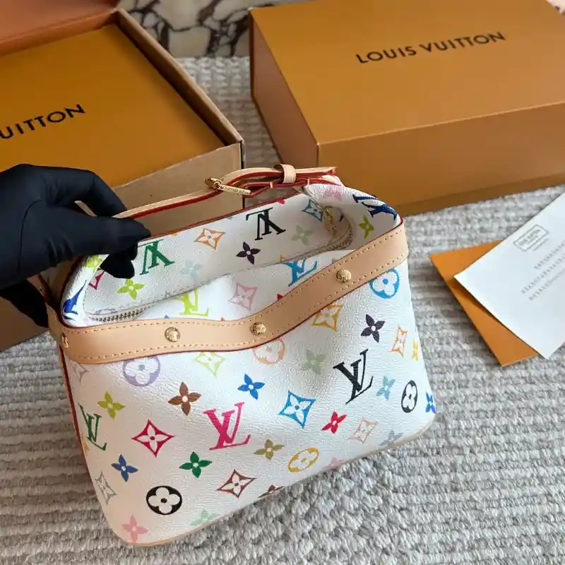 With a long shoulder strap, it can be worn crossbody on one shoulder L-home new cosmetic bag-box