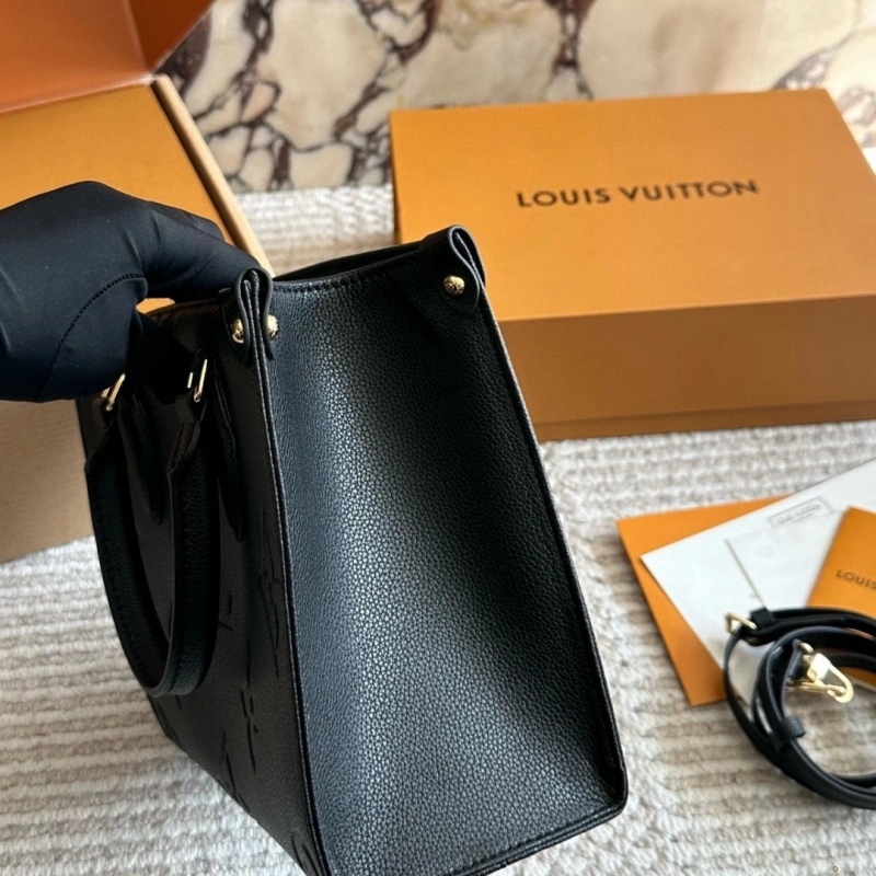 Small S/S handbag with box