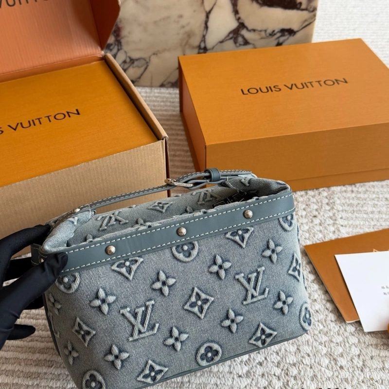 New Makeup Bag-box