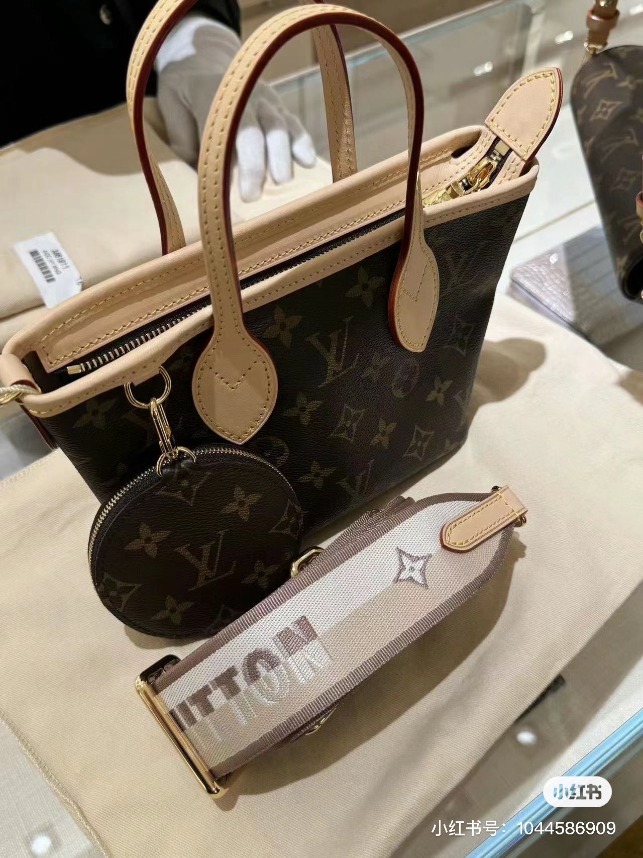 New classic old-fashioned wide-shoulder lv13 tote bag versatile retro mediaeval bag handbag one-shoulder cross-body bag-with packaging box
