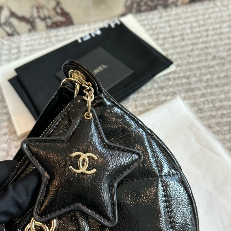 Semicircular crescent bag-box