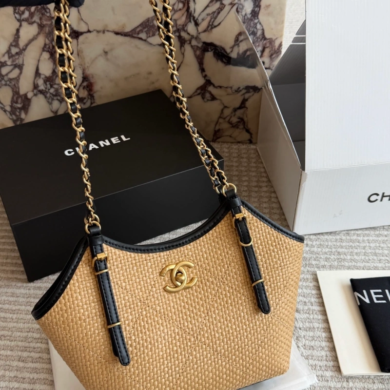 Summer Vibes: Own These Gorgeous Straw Bags Now-box