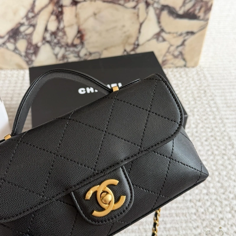 Pique Texture Flap Bag with Gold-box