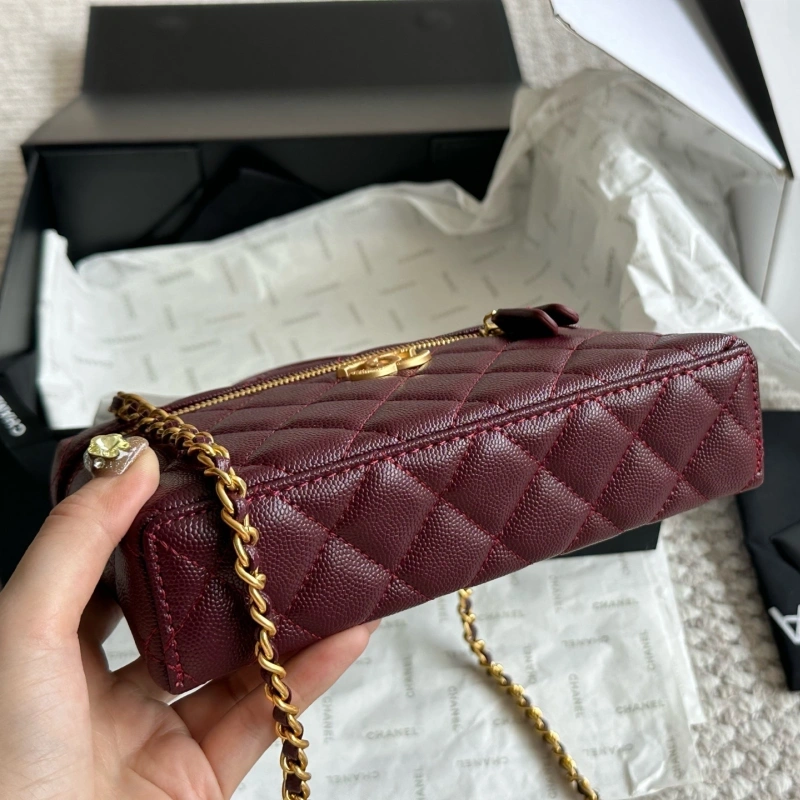 Scored the viral LP Box Bag! Feeling super lucky~box