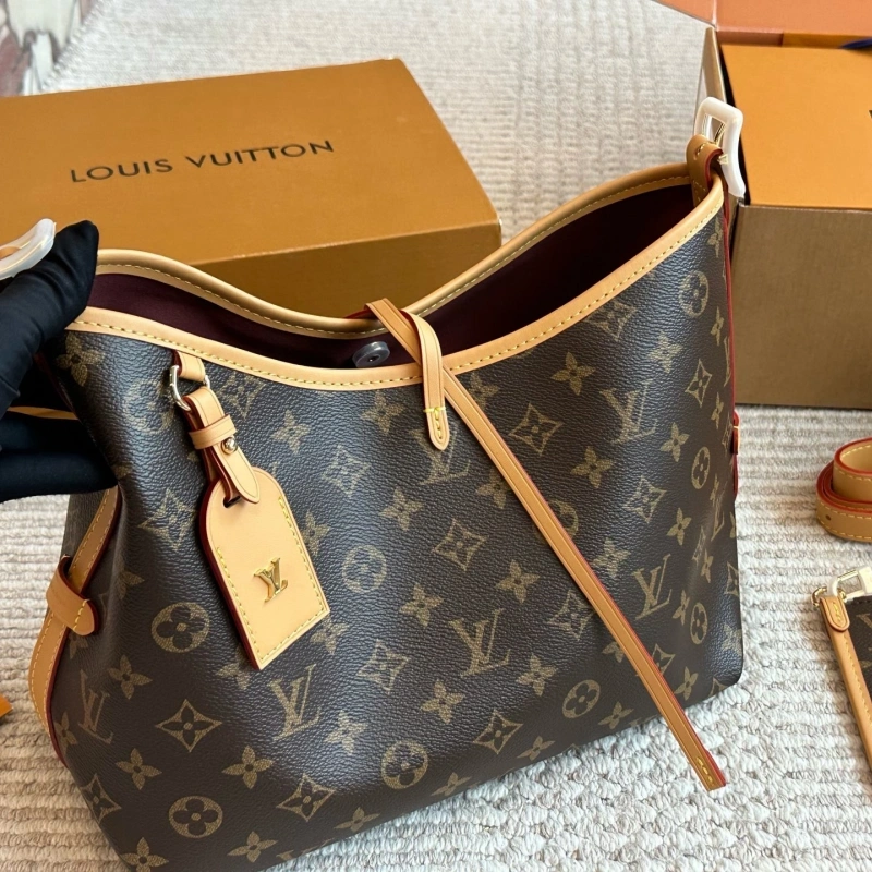 The chip version of the new commuter bag is practical in appearance-box