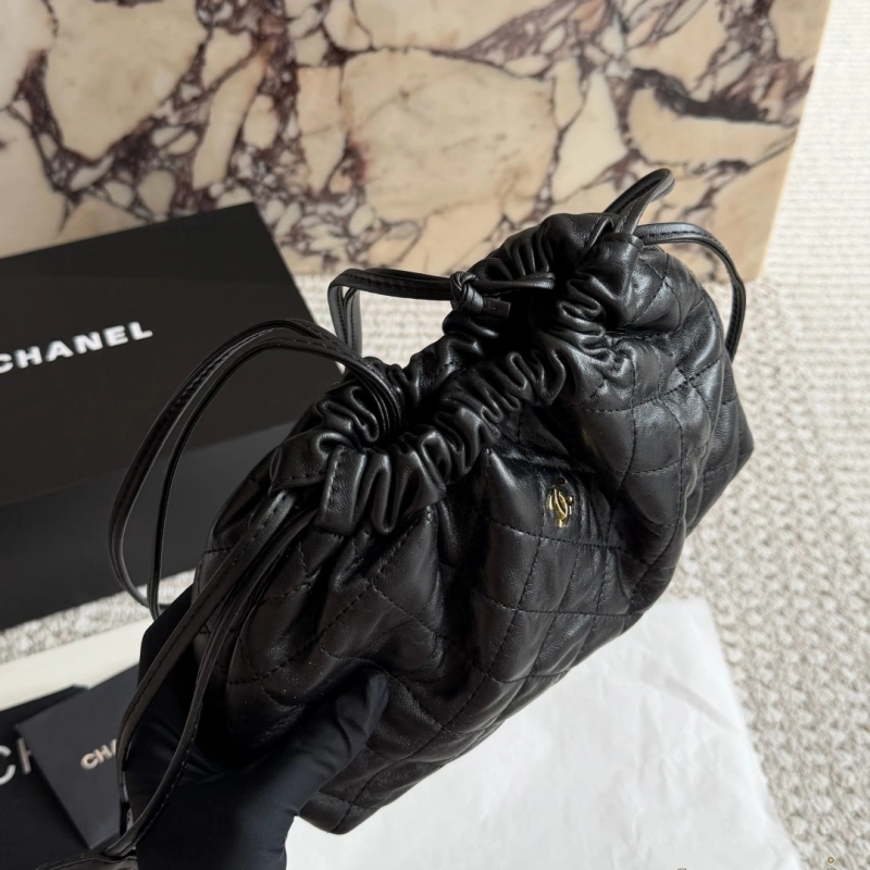 Sheepskin Cloud Bag, Black Quilted-box