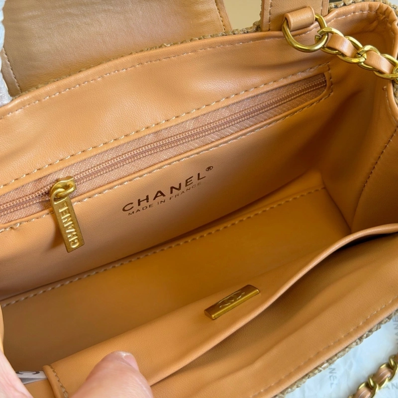 Early Spring Resort Woven Kelly Bag-box”Please note there might be a slight color variation. Kindly check the detail images.”