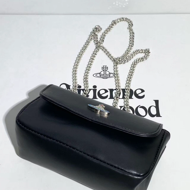 Chain Crossbody Bag-box