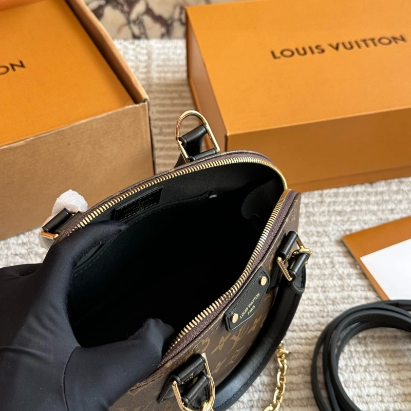 The new Alma shell bag-box