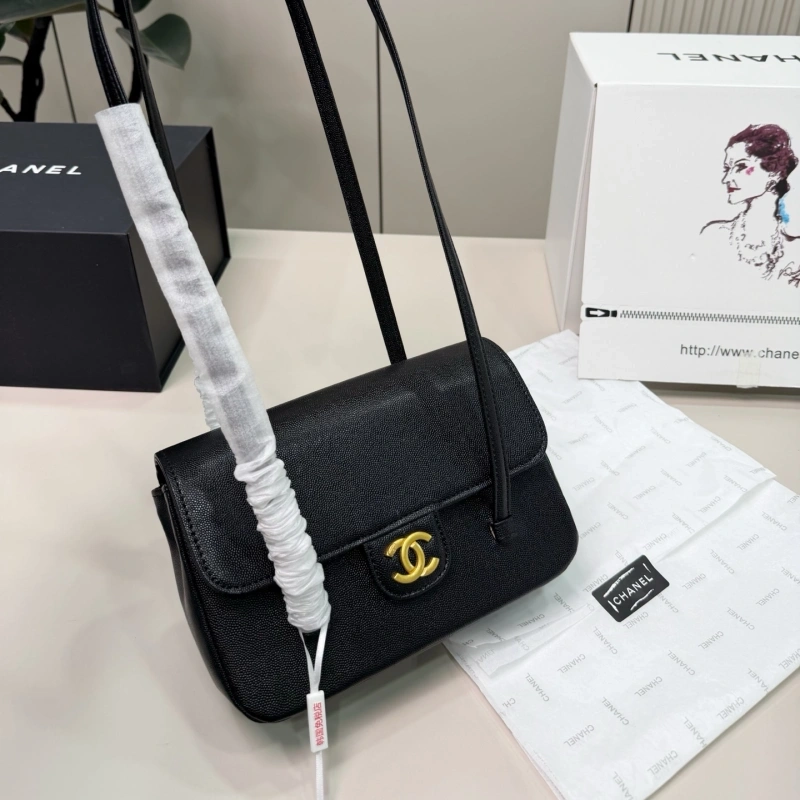 Adjustable straps for underarm or shoulder carry-box
