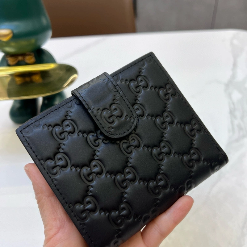 GG embossed G cowhide clip-box