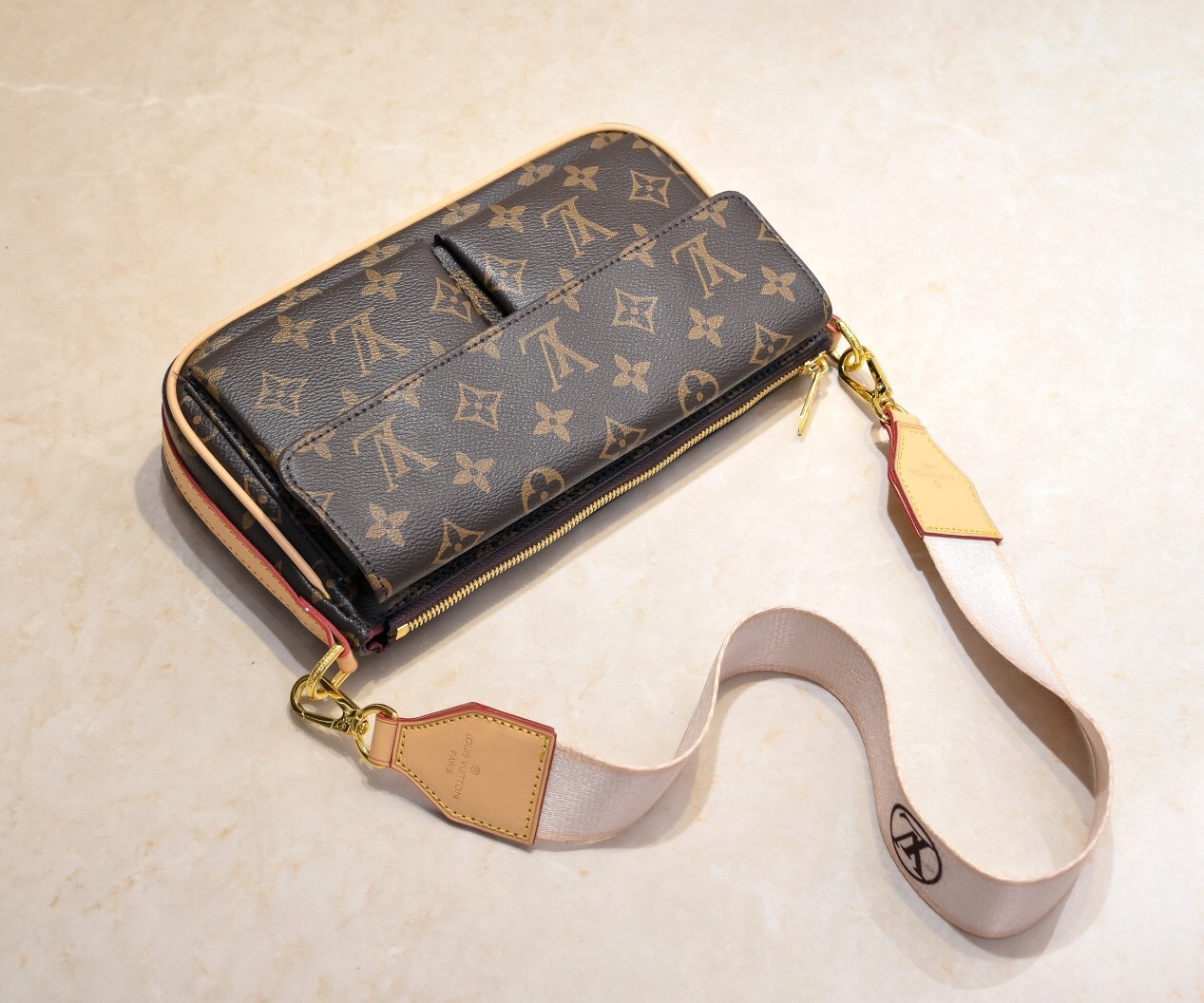 Female Trendy New Fashionable Versatile Retro Shoulder Bag with Genuine Leather Underarm Vintage Flower Crossbody Bag-comes with gift box