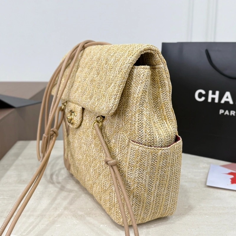 Simple, versatile, and super stylish. The go-to choice for everyday wear. (No box included).