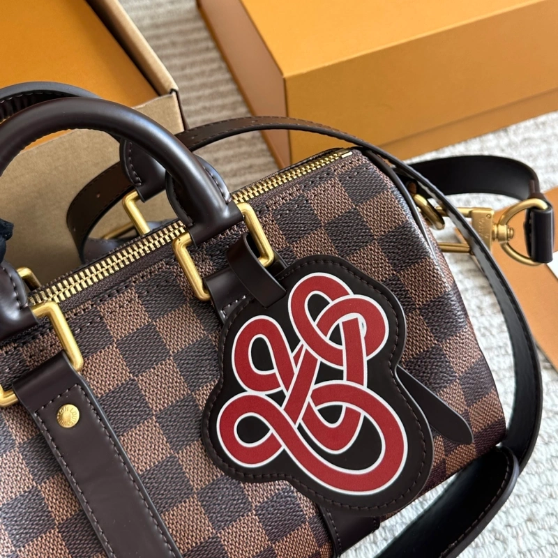 Pillow bag handbag-box