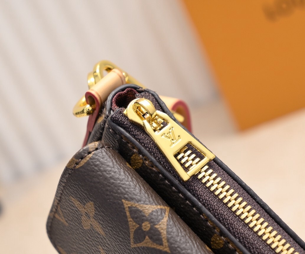 Female Trendy New Fashionable Versatile Retro Shoulder Bag with Genuine Leather Underarm Vintage Flower Crossbody Bag-comes with gift box
