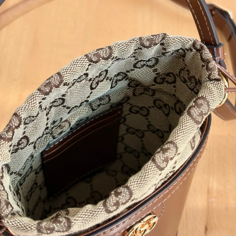G new bucket bag-box