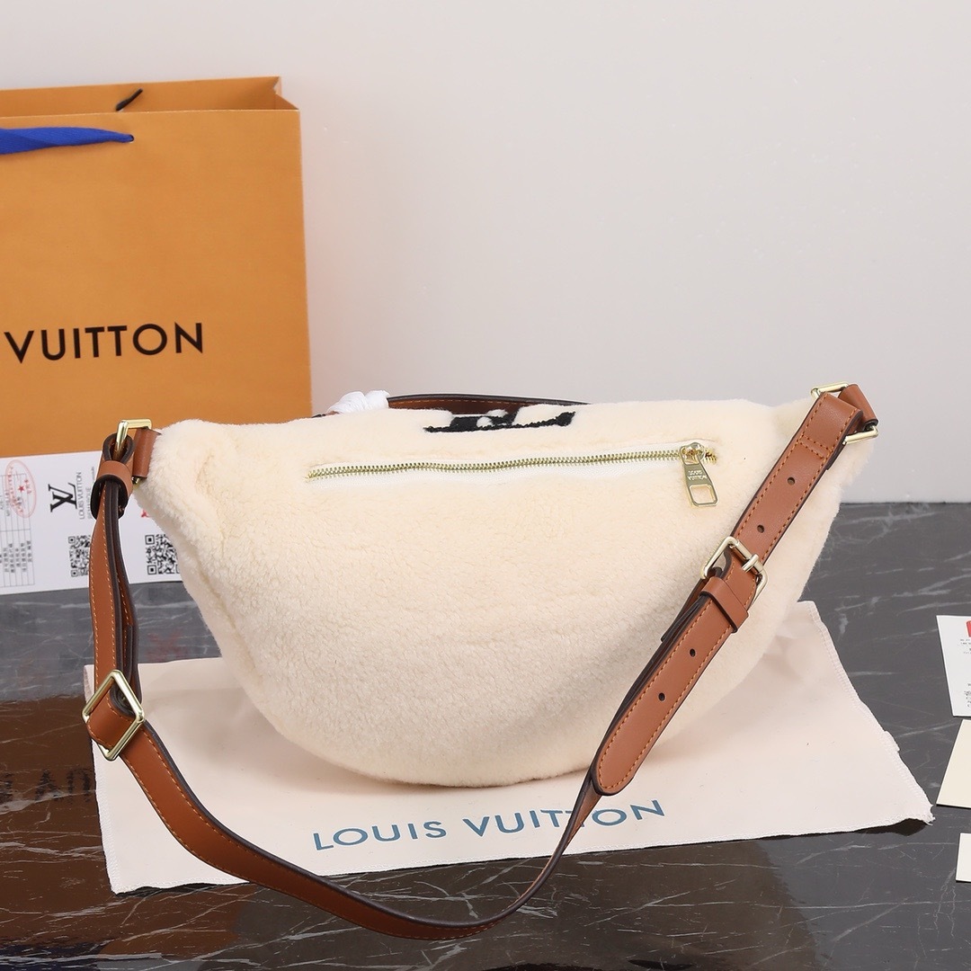 LV fashion new backpack casual waist bag cross-body bag outdoor sports backpack-without packaging box