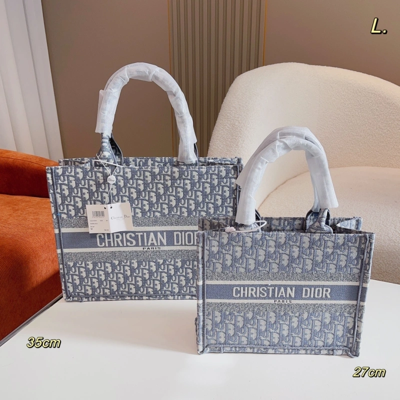 Embroidered tote, available in 3 sizes-box
