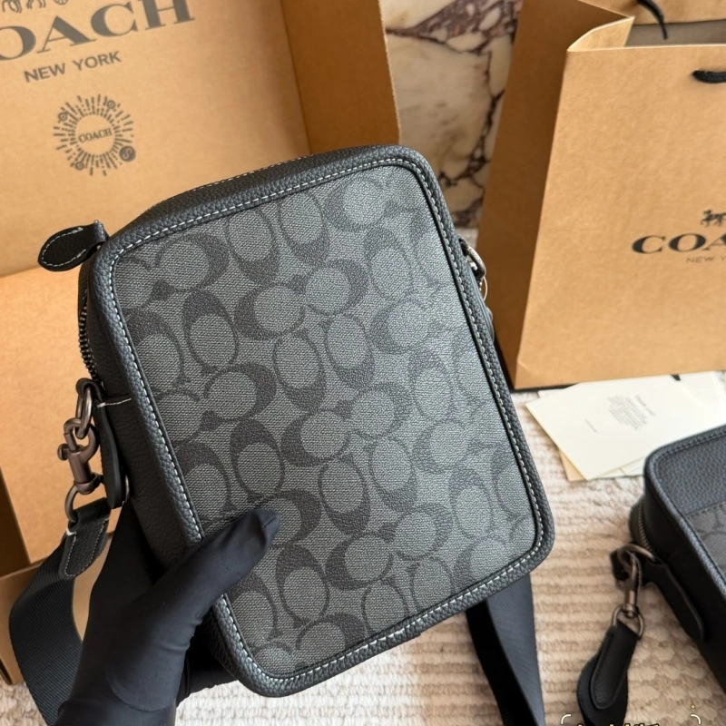 C’s new arrival: Black camera bag-box