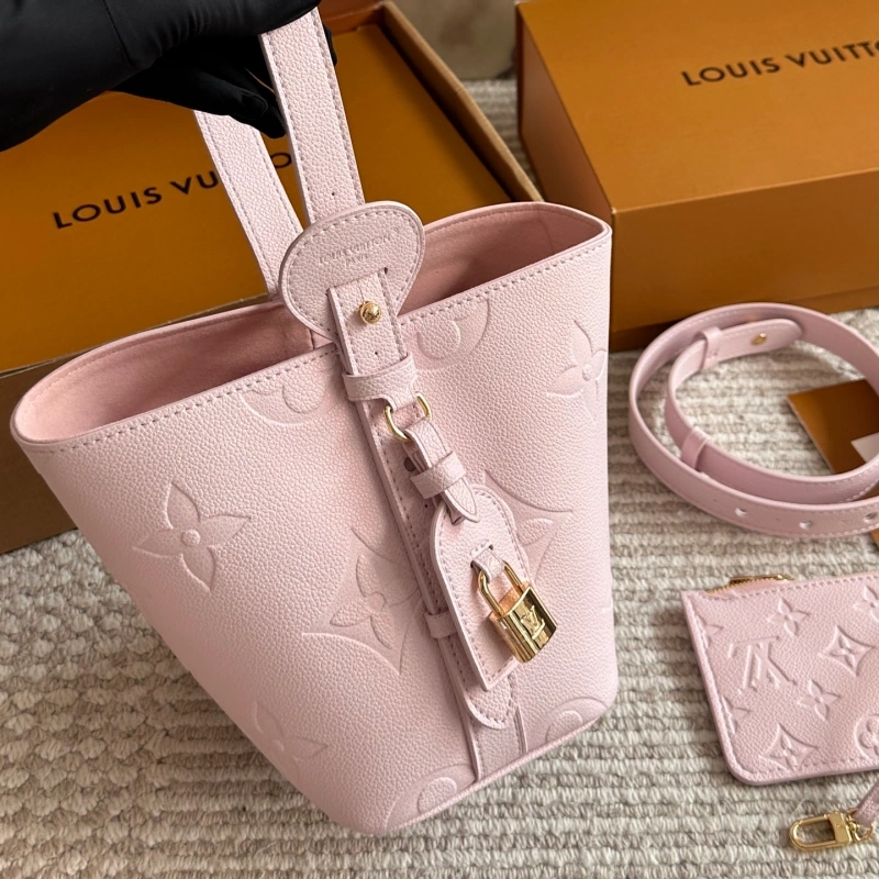 Practical and stylish-box