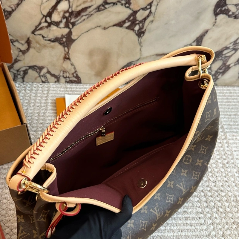 Classic Monogram presbyopia + natural cowhide trim-box