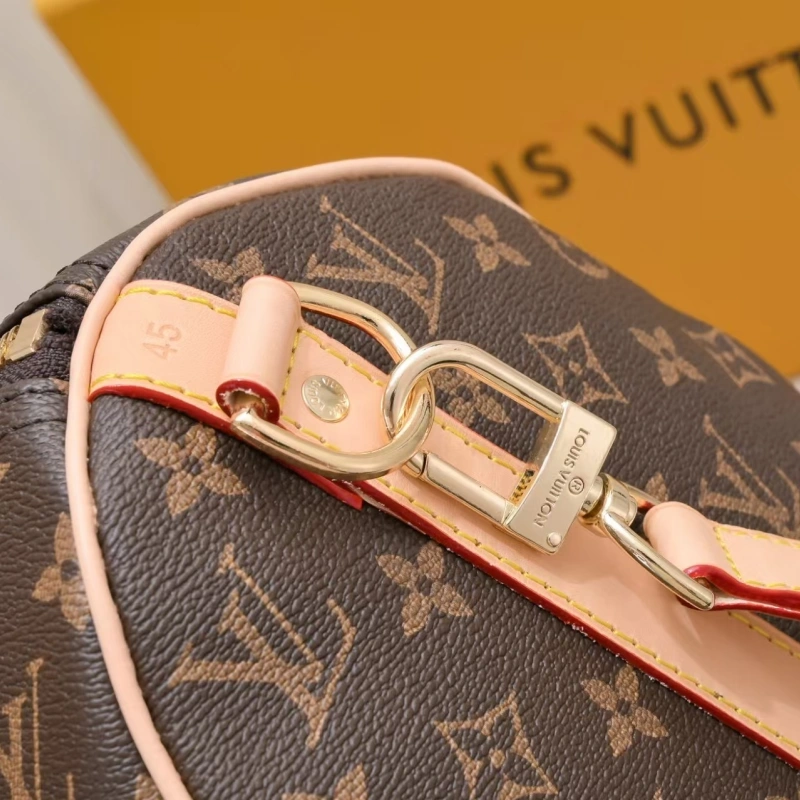 Genuine leather duffle bag-no box