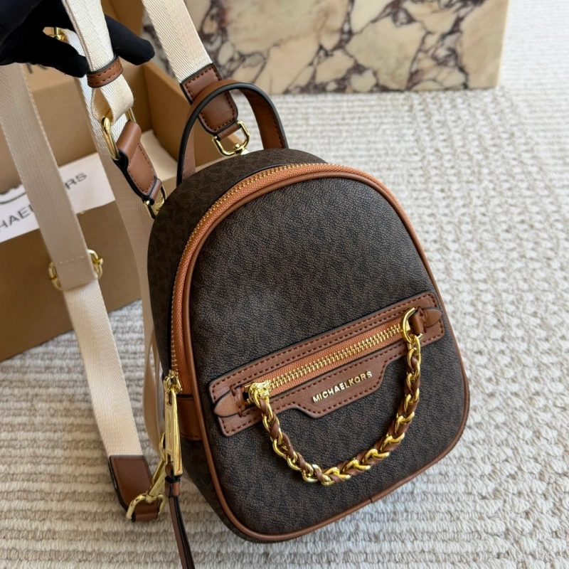 A backpack that can be worn as a crossbody bag-box