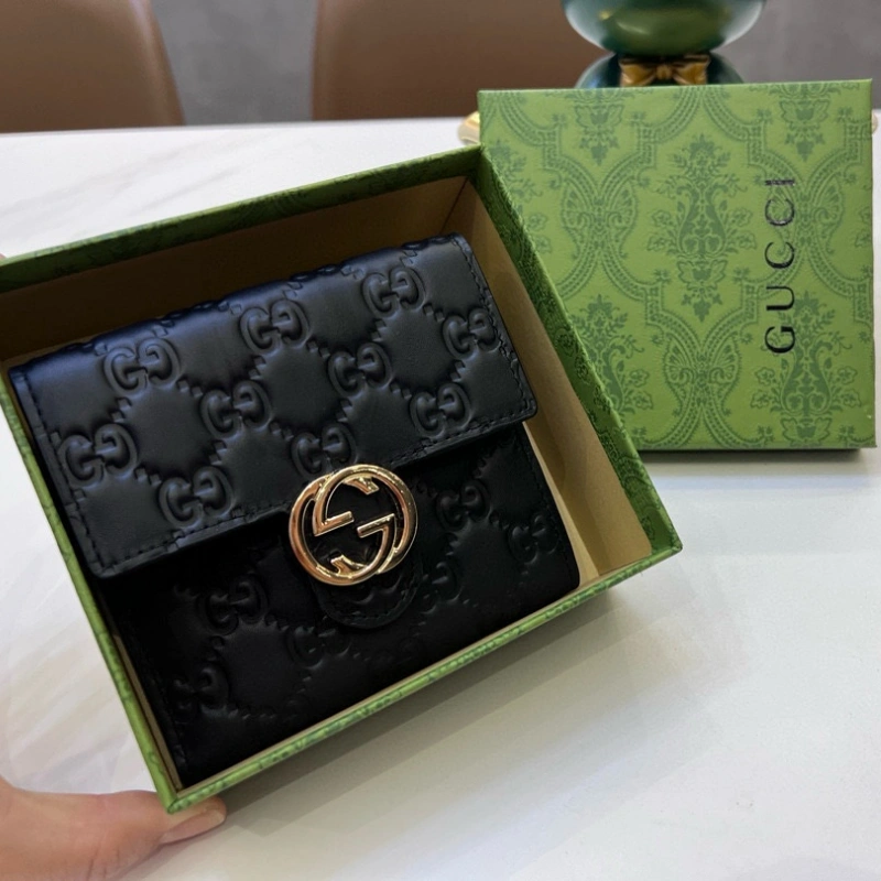GG embossed G cowhide clip-box