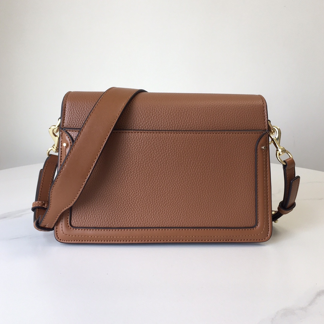 Advanced fashion trendy leather shoulder bag, fashionable commuting diagonal cross bag, women’s retro small square bag-comes with gift box