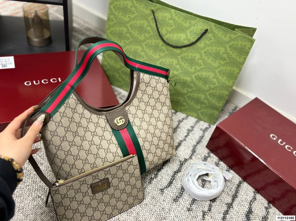 G family tote series no  box