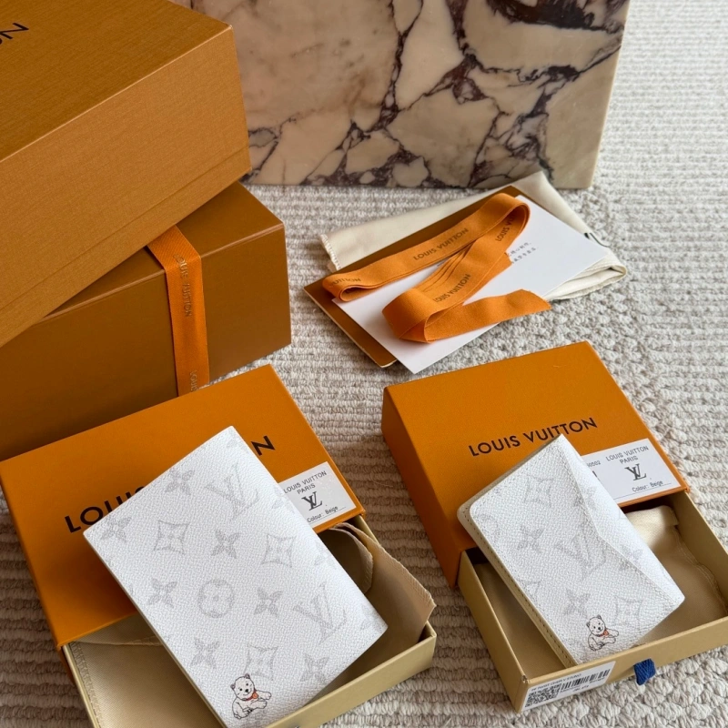 New Monogram card holder-box