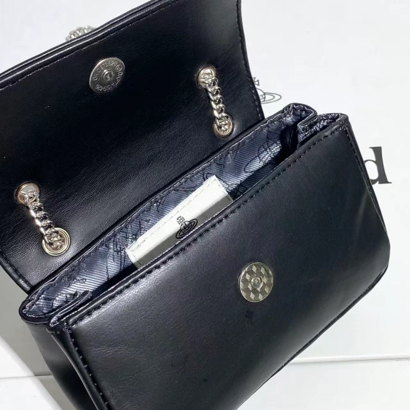 Chain Crossbody Bag-box