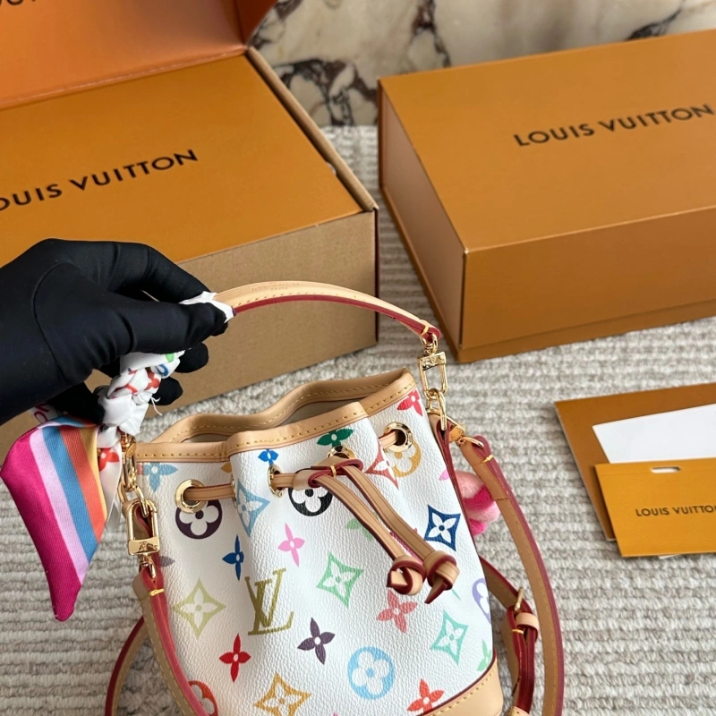 Small bucket bag-box
