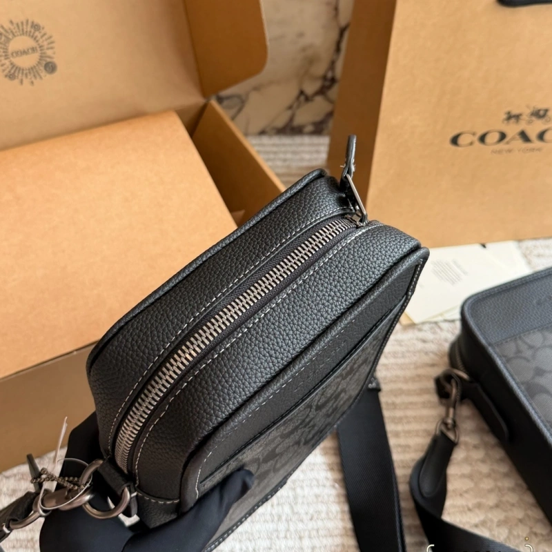 C’s new arrival: Black camera bag-box