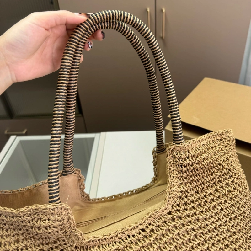 Raffia woven tote bag for the beach.-no box