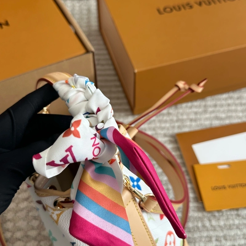 Small bucket bag-box