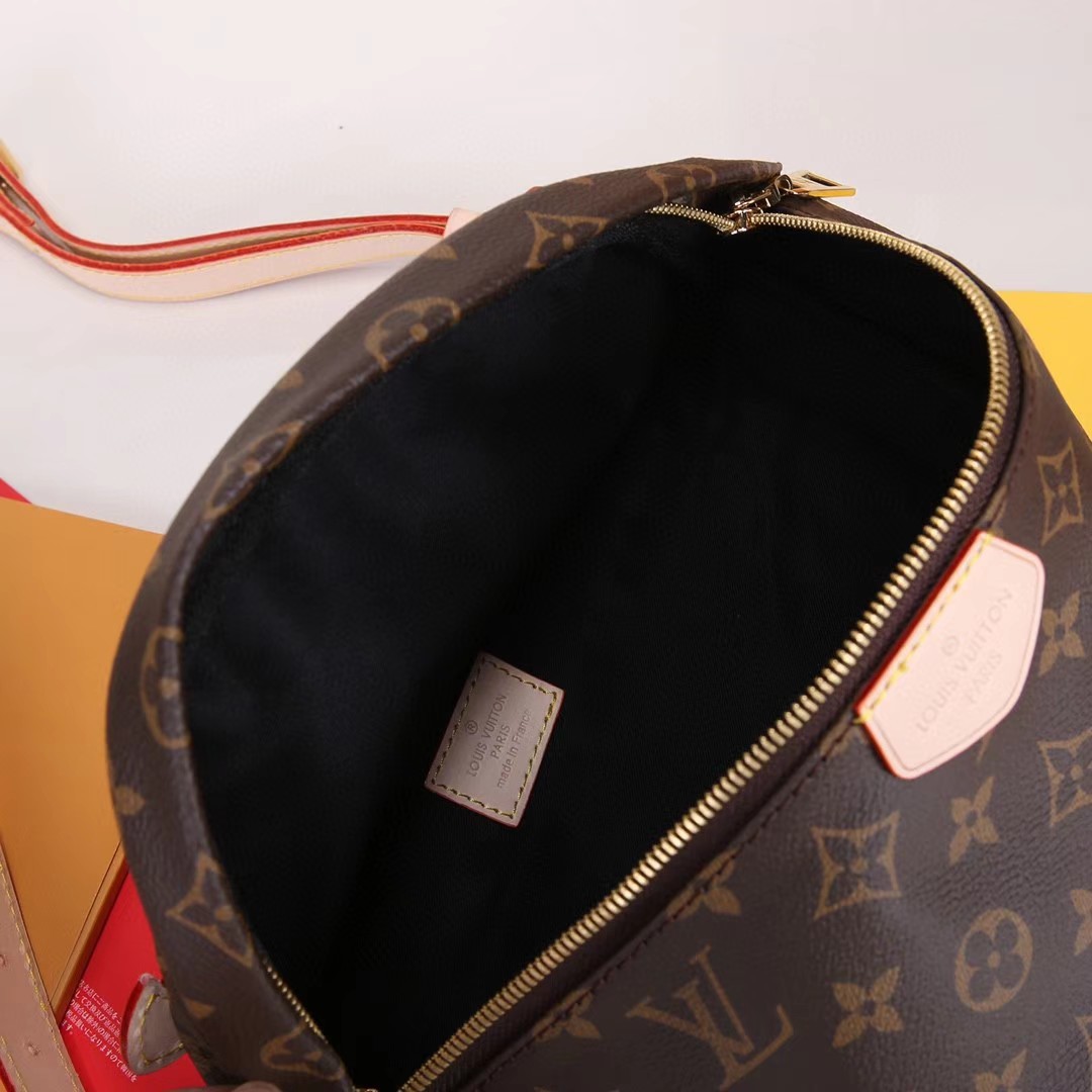 Advanced handbag for women, new vintage crossbody bag, waist bag, spring and summer niche versatile chest bag, women’s large capacity