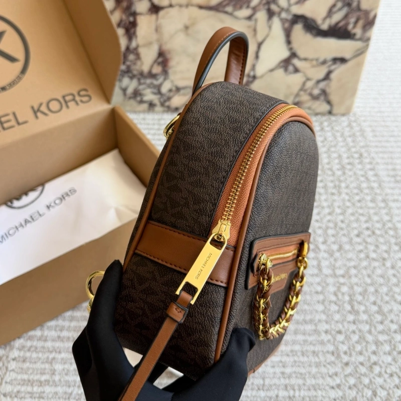 A backpack that can be worn as a crossbody bag-box