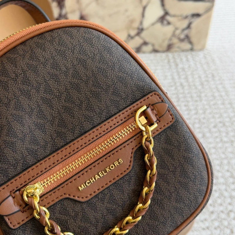 A backpack that can be worn as a crossbody bag-box
