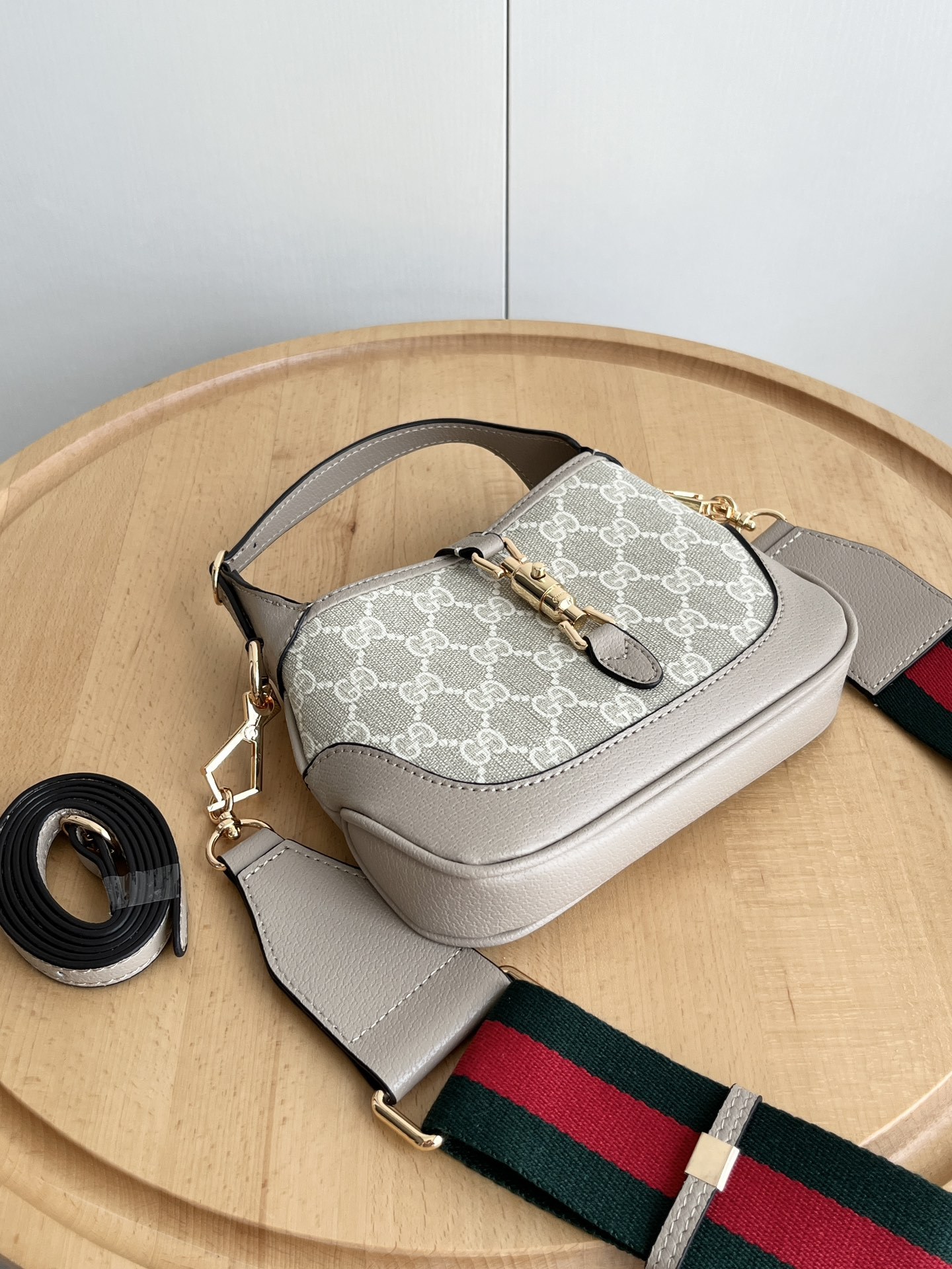 Summer small bag, women’s trendy fashion, saddle bag, women’s high-end sense, versatile, niche design, armpit bag-without packaging box