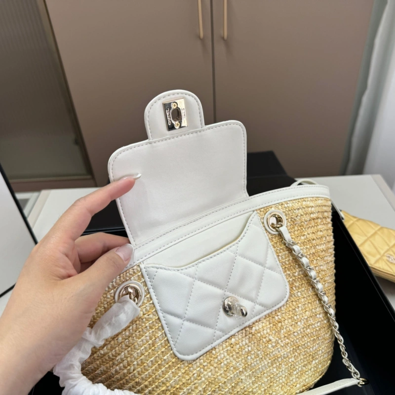 Chain-strap Woven Shopper-box