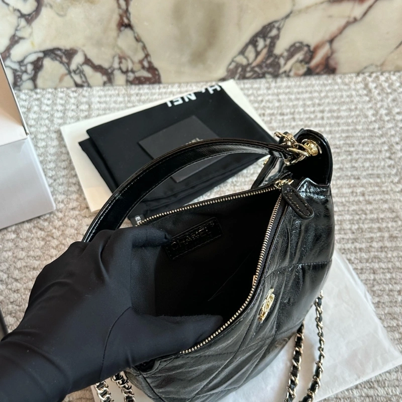 Semicircular crescent bag-box