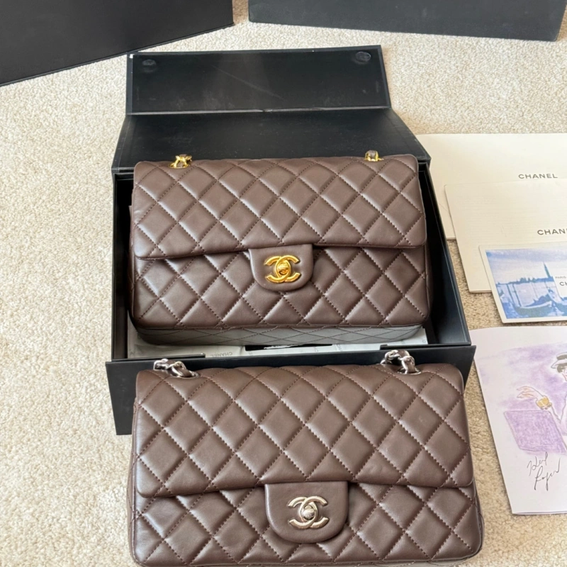 Classic Flap Bag with Chain Strap-box