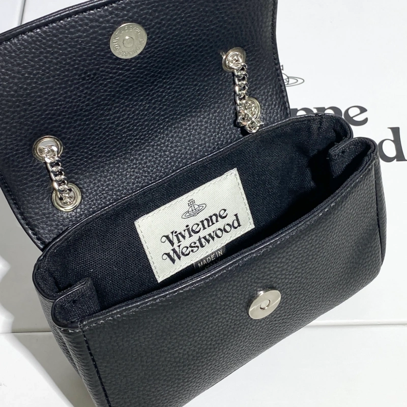 Chain Crossbody Bag-box