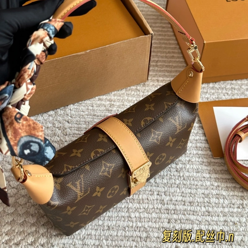 L family new MIA dumpling bag-box