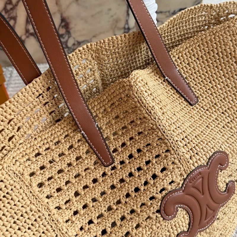 Vacation vibes with my new straw tote-no box