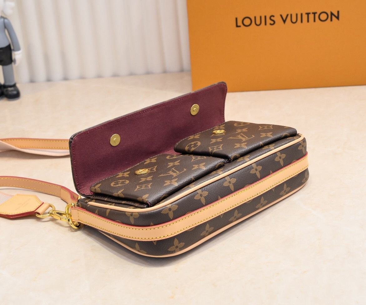 Female Trendy New Fashionable Versatile Retro Shoulder Bag with Genuine Leather Underarm Vintage Flower Crossbody Bag-comes with gift box