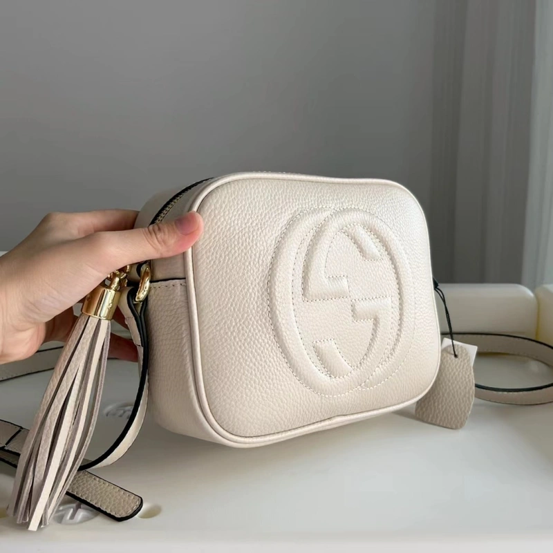 “The classic beige is back!”-box